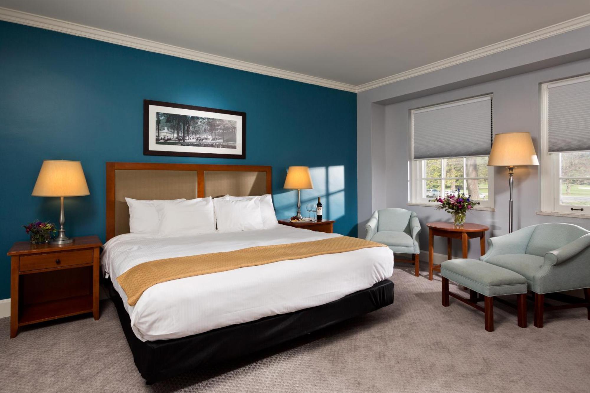 Deluxe King Room